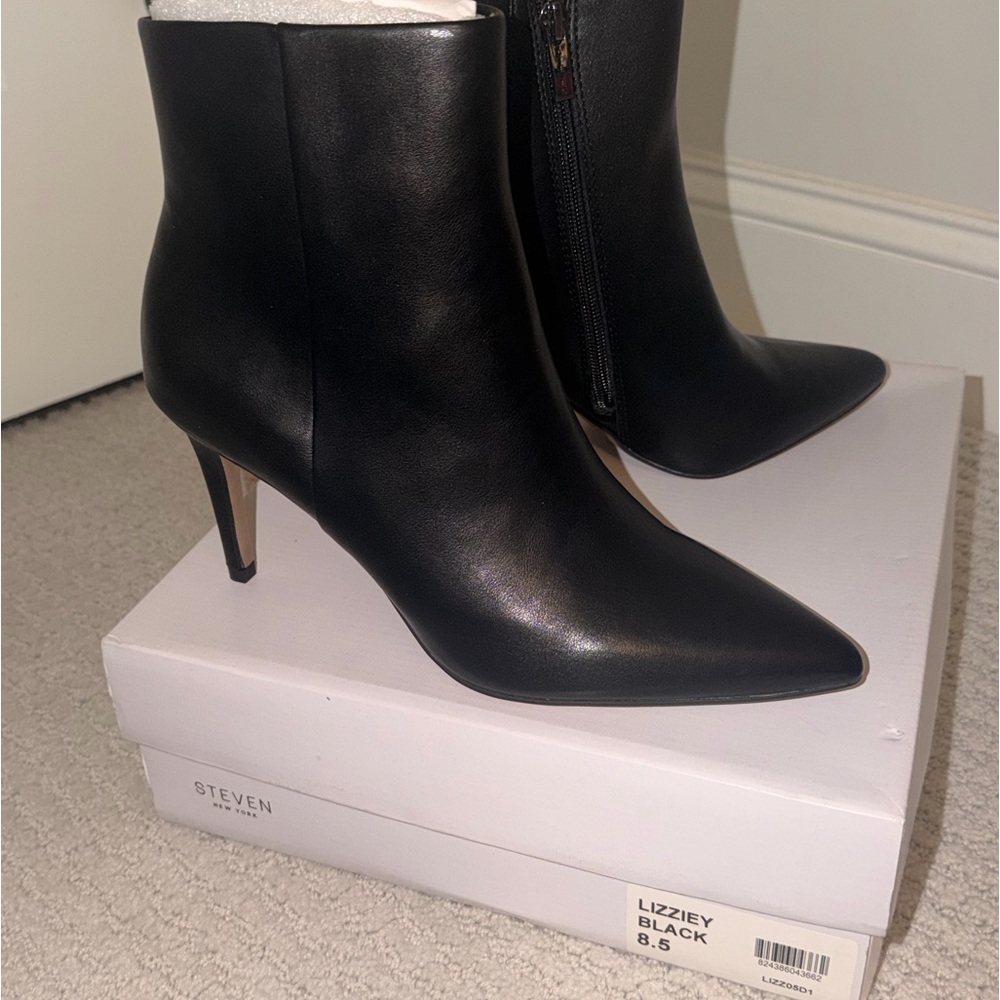 STEVEN NY Sleek Black Heeled Boots